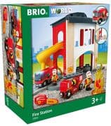 BRIO - Große Feuerwehr-Station mit Einsatzfahrzeug