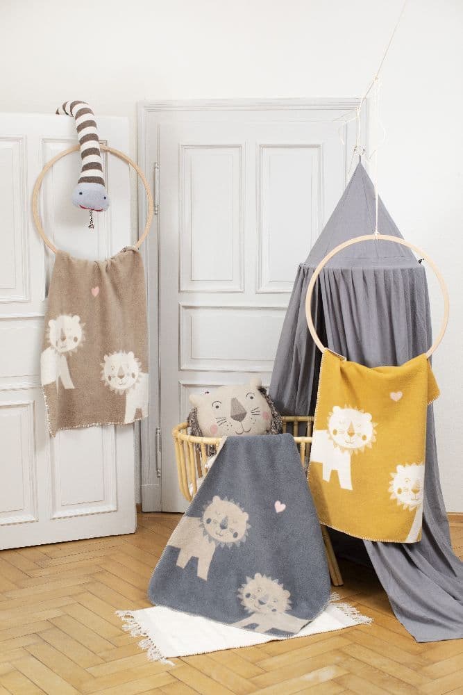 Fussenegger Babydecke "Löwen" gold