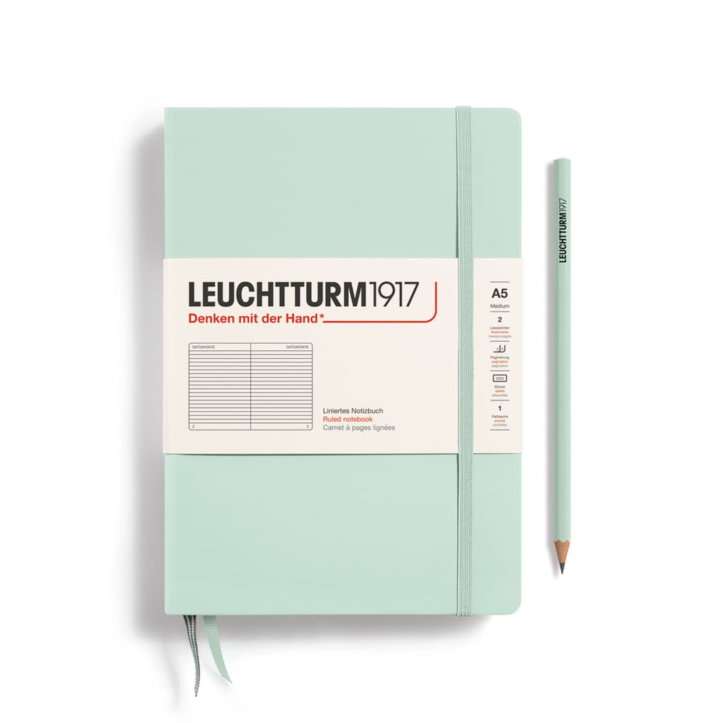 Notizbuch Medium (A5), Hardcover, 251 nummerierte Seiten, Mint Green, liniert