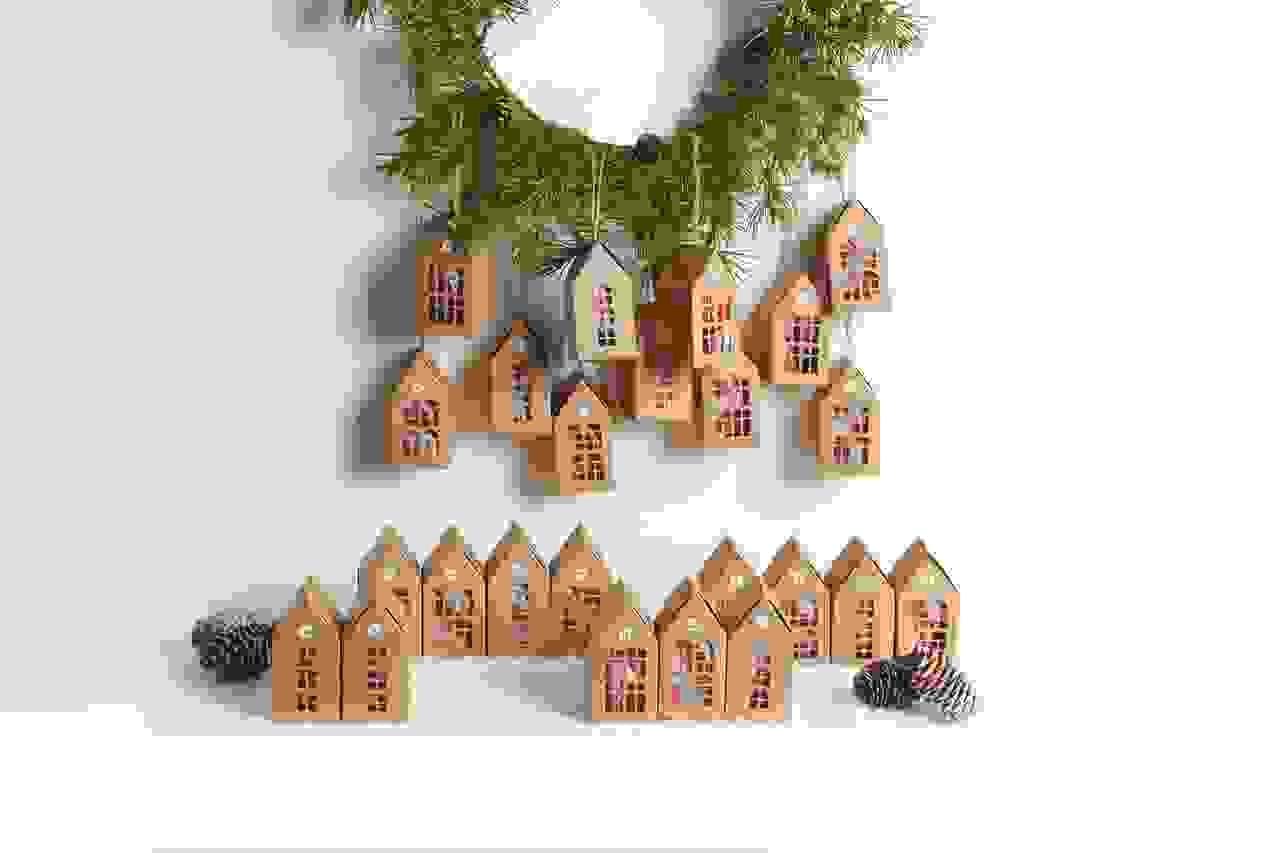 Adventskalender Papphäuser,24 Stk., 9x4,5x4,5cm, FSC MIX