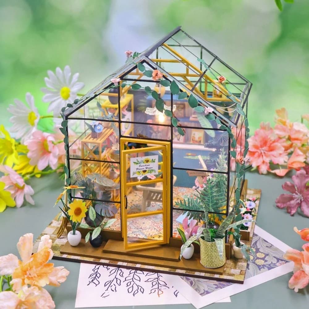 Figured'Art - DIY Miniaturhaus: Sonniges Gewächshaus Kreatives Bastelset, Haus mit LED, 152 Teilen