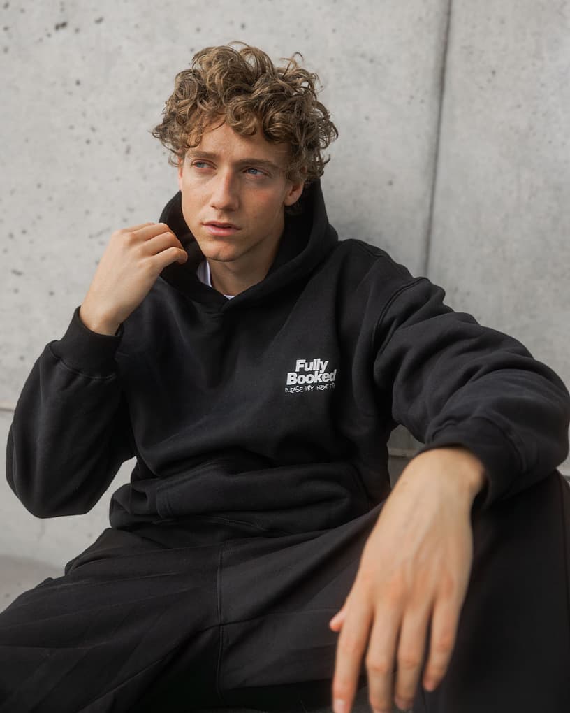 Fully Booked, Hoodie Schwarz, Größe L