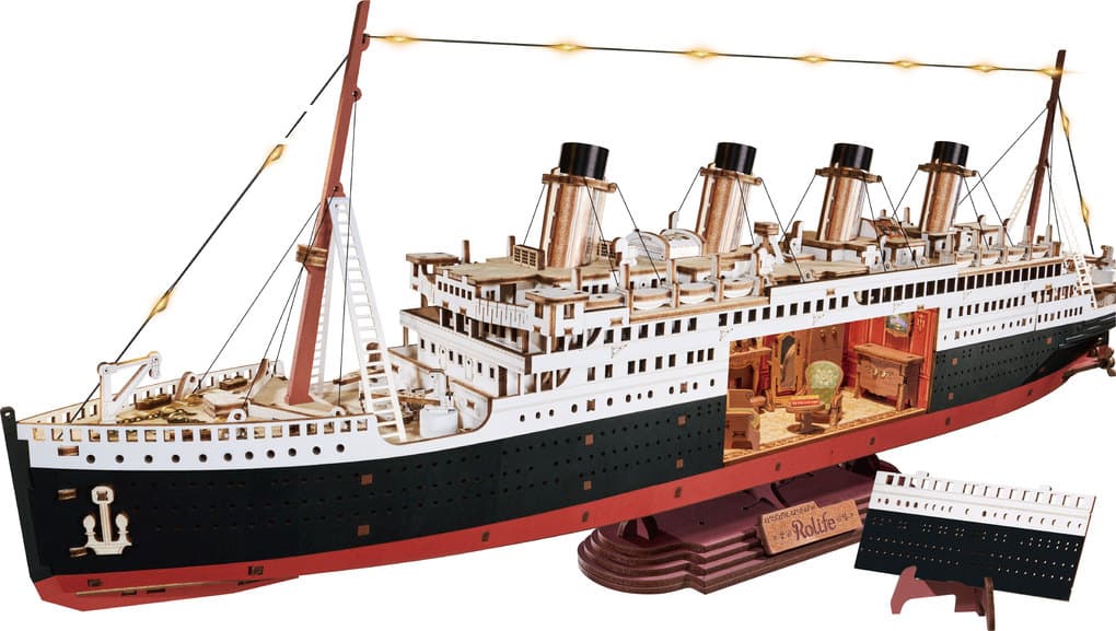 1912 Eternal Atlantic Voyager