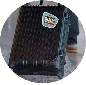 Buch an Bord Koffer