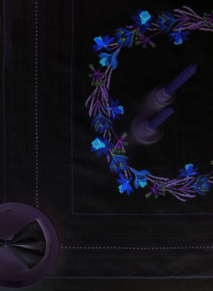 Stickpackung Gezählter Kreuzstich, Tischdecke Frühlingskranz