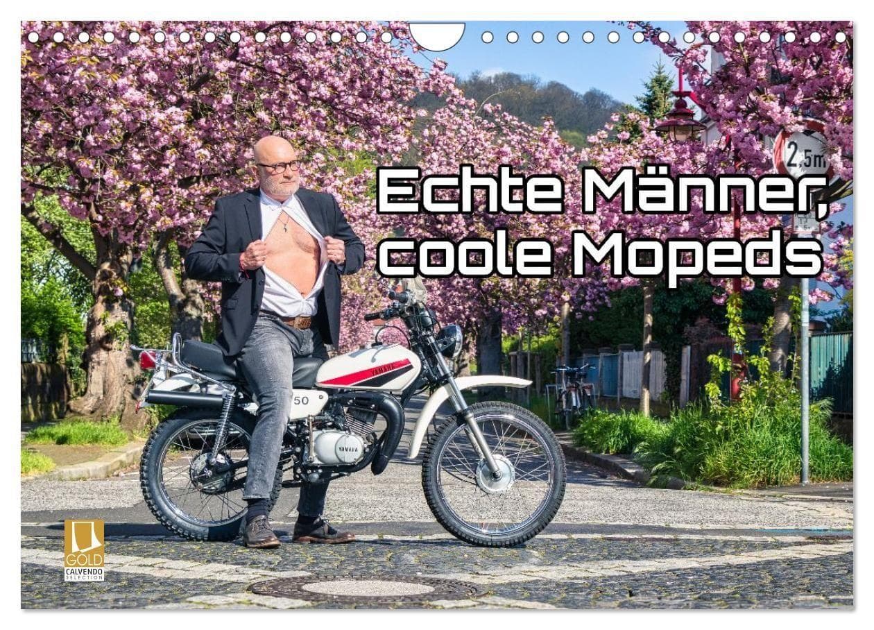 Echte Männer, coole Mopeds (Wandkalender 2027 DIN A4 quer), CALVENDO Monatskalender: 50er Mopeds und Männer zeigen sich in ihren besten Jahren.