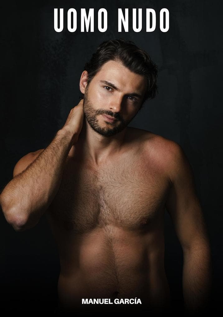 Uomo Nudo